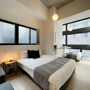  アパート Bhotel Nekoyard - Stylish Loft Steps From Peace Park 日本